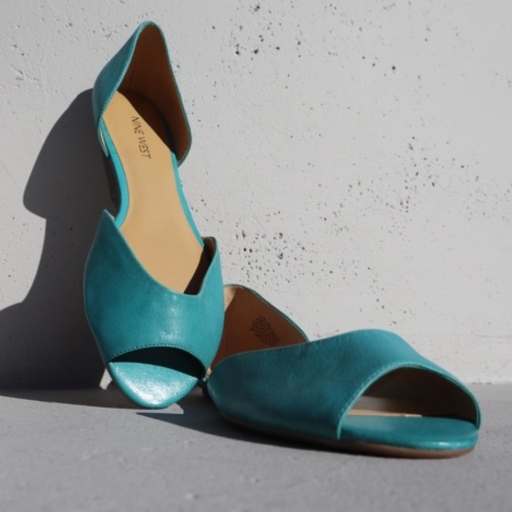 Nine West byteme peep toe flat